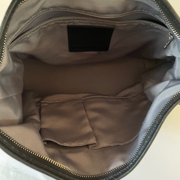 Coach Black Optic C Signature Canvas Sarah Tote Shoulder Bag - Picture 12 of 13